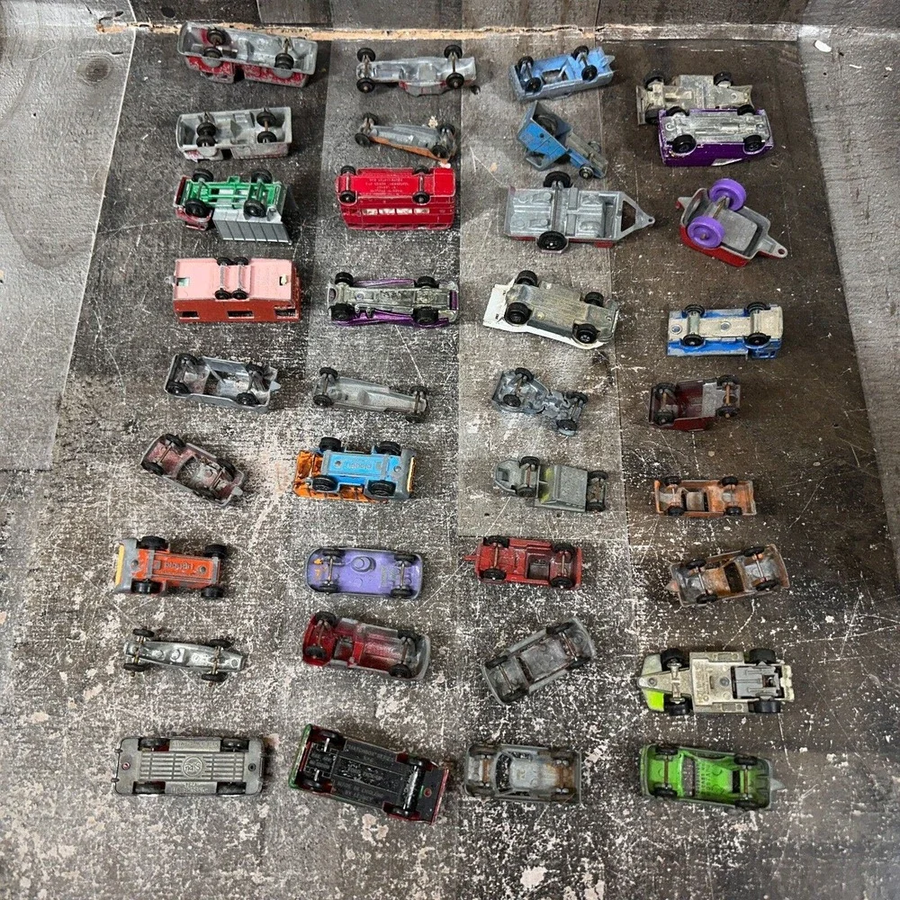 30+ LOT Vintage Toy Cars Tootsie Toys Lesney Others Mostly‎ Rough Shape TLC